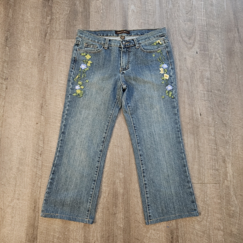 Vintage BOGARI floral Embroidered  Cropped Blue Jeans 6